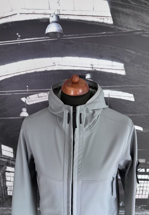 stone island soft shell r e.dye technology in recycled polyester